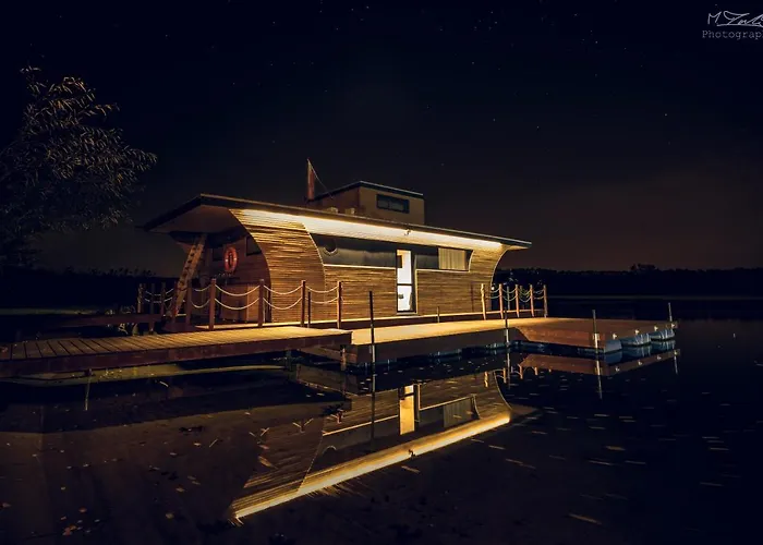 Houseboat Slesin Hotel photo