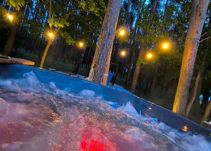 Agroturystyka Lesny Zakatek Z Jacuzzi Sucha  photo