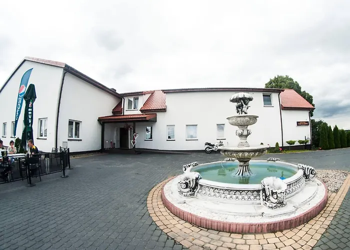 Gosciniec Nad Stawem Bed & Breakfast Orchowo photo