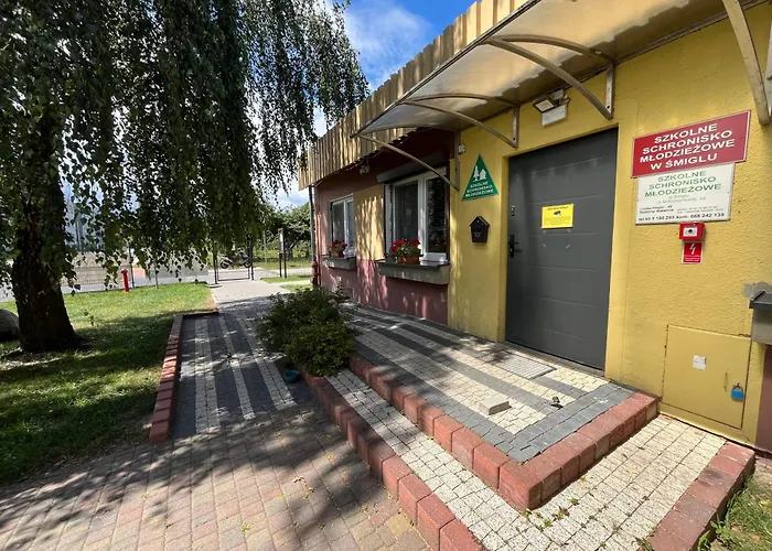 Szkolne Schronisko Mlodziezowe W Smiglu Hostel Smigiel photo