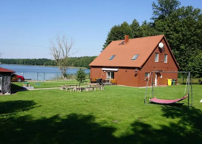 Dom Nad Jeziorem Kuznia Lakie  foto
