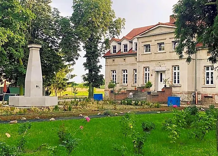 Palac Osowo Gostynskie foto